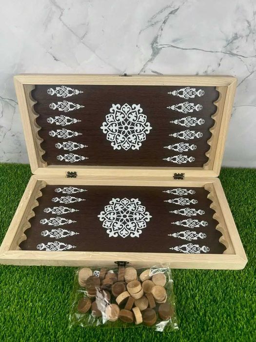 Нарды настольная игра из натурального дерева