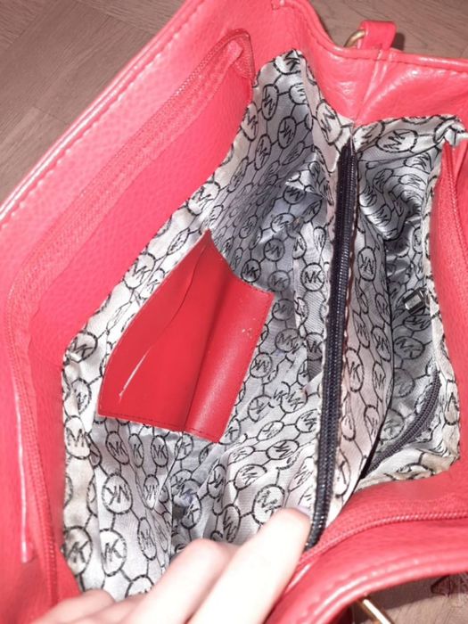 Сумка жіноча червона