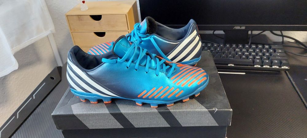 Buty piłkarskie Adidas 39,1/3