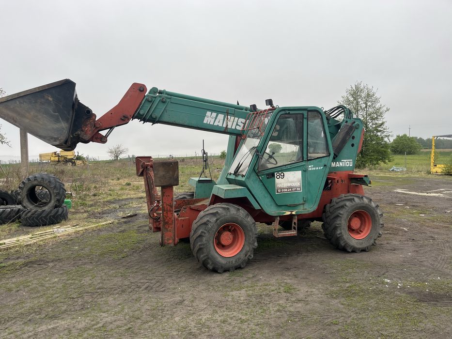 Manitou 1230.
