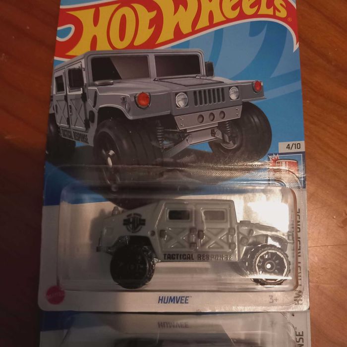 Hot Wheels NOVOS Jeep Land Rover e Hummer