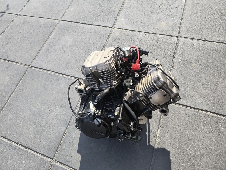 Części silnikowe hyosung gv 125 2021r