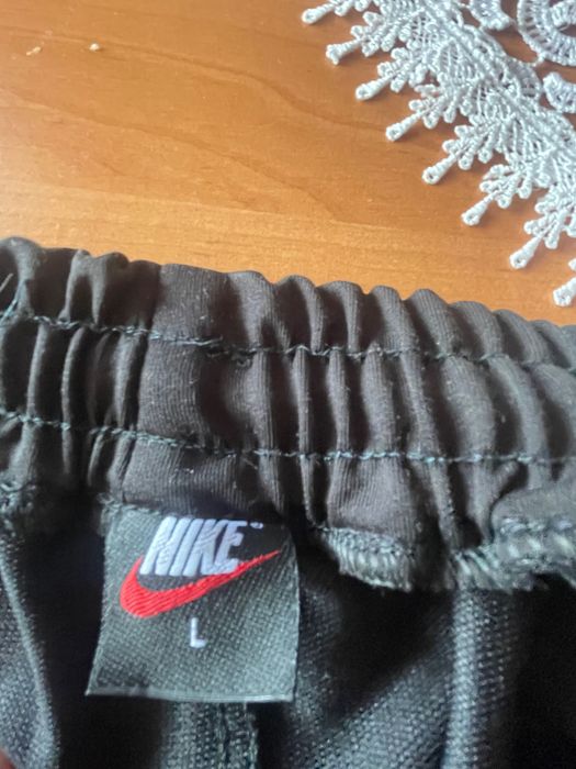 Spodnie Dresowe męskie młodzieżowe nowe  czarne  rozmiar L170-176cm