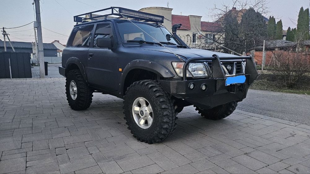 Nissan Patrol Y61