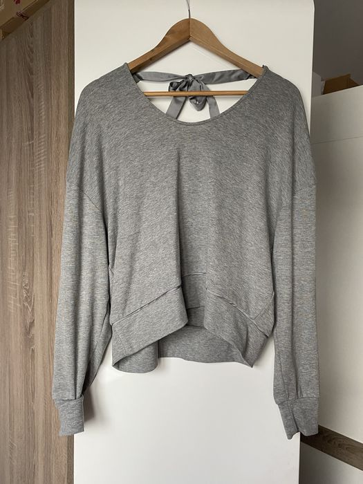 Bluza w wiązaniem z tyłu New Look