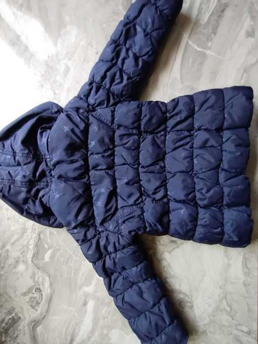 Куртка на дівчинку