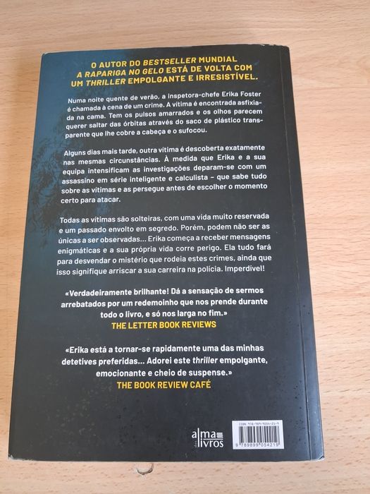 A sombra da noite de Robert Brindza