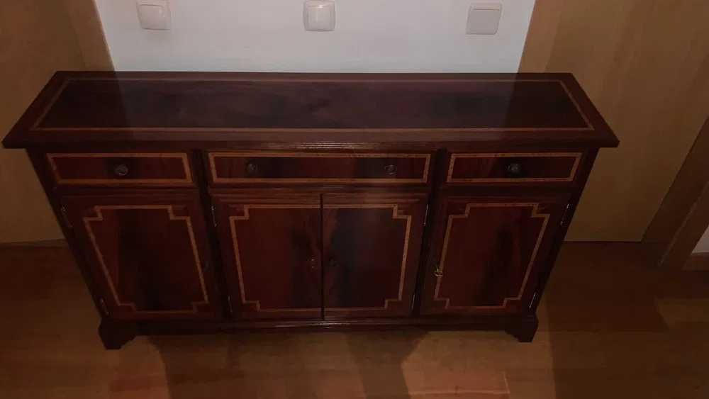 Móvel aparador/sapateira, com gavetas