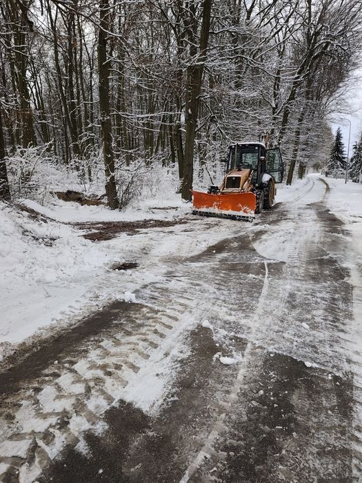 Odśnieżanie usług ikoparko-ładowarką minikoparka przeciski pod drogami
