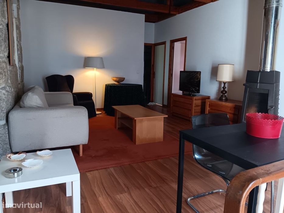 A ESTUDANTES - Moradia T3 pronta a habitar