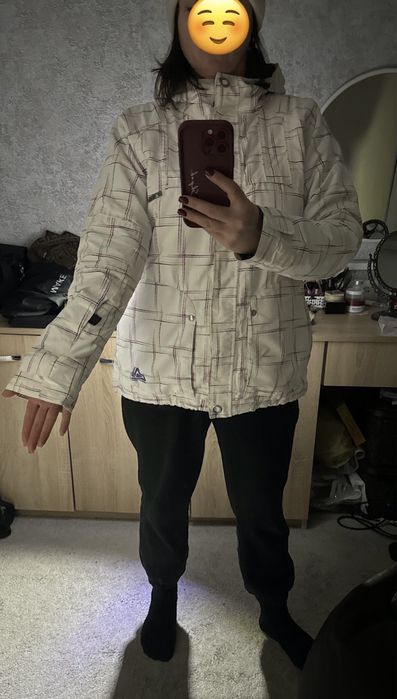 Продам лижну куртку жіночу