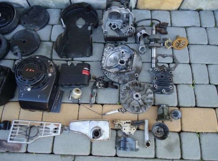Запчастини двигуна Briggs Stratton