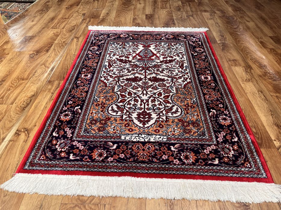 Jedwabny ogród w perskim stylu | 100 × 152 cm | Elegancki dywan sygnowany
