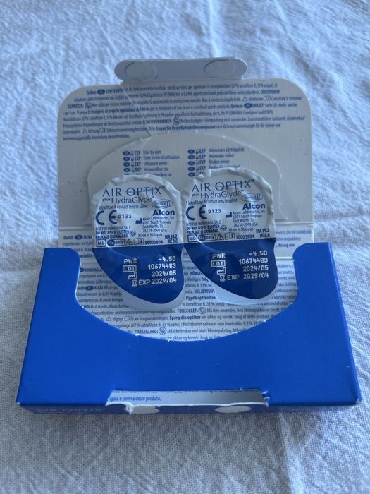 AIR OPTIX HydraGlyde soczewki kontaktowe -4,5