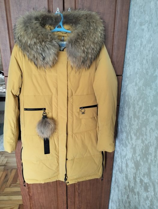 Пуховик женский ,холофайбер