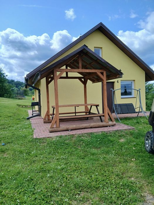 Tęczowe Wzgórze Bieszczady, Noclegi, Domki