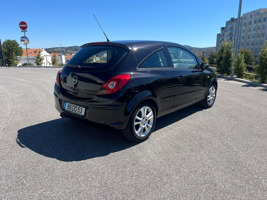 Opel Corsa Van - 2 lugares - Nacional