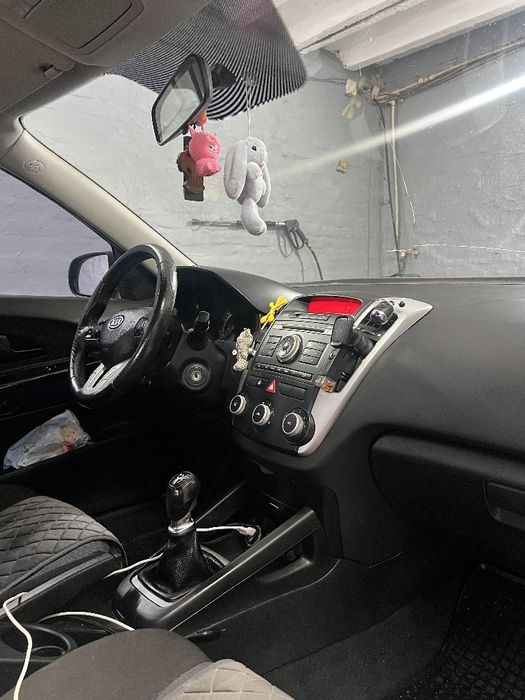 Продам Kia Ceed 1.6 (2010 рік)
Автомобіль у відмінному технічному стан