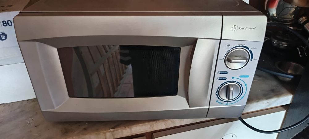 Microondas  metalizado