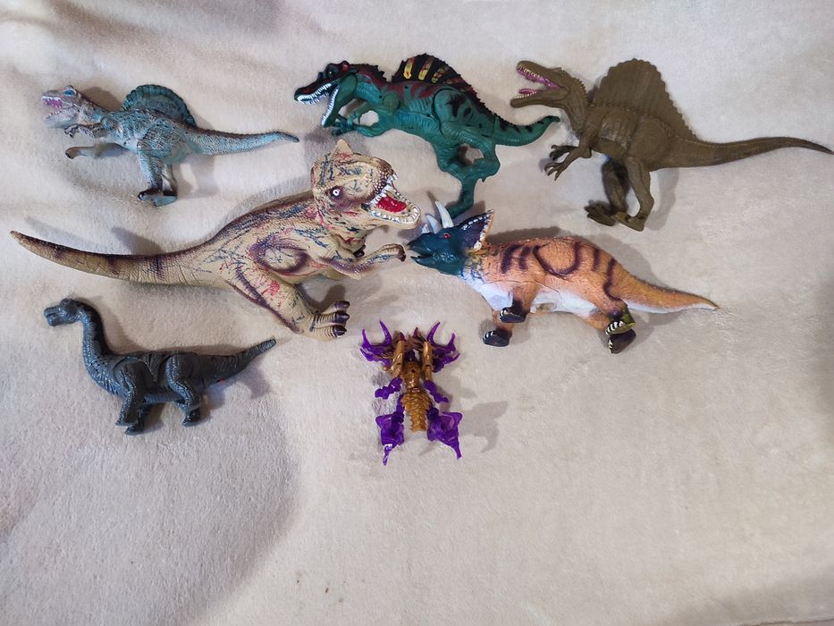 Продам детские игрушки