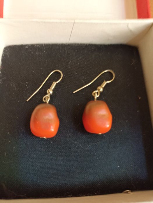 Продам сережки из коралла Польша цена 350 грн