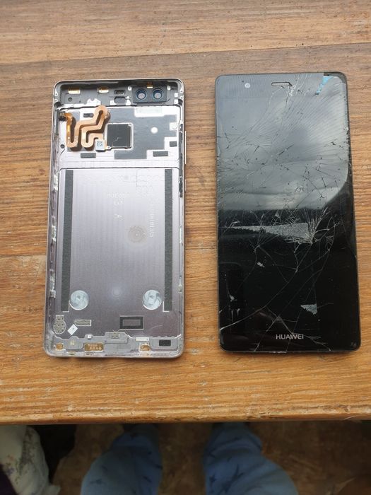 Huawei P9 (модель EVA-L09).на запчасти