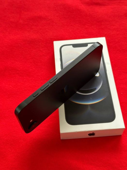 Продаю IPhone 16 e 128 Neverlock