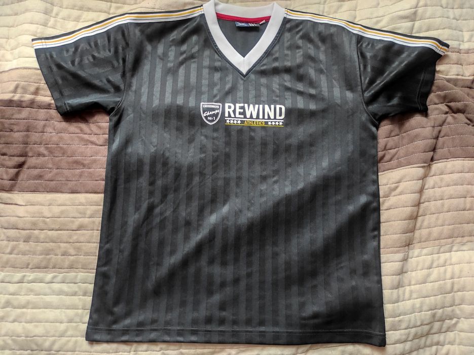 T-shirt czarny w paski cross-ways