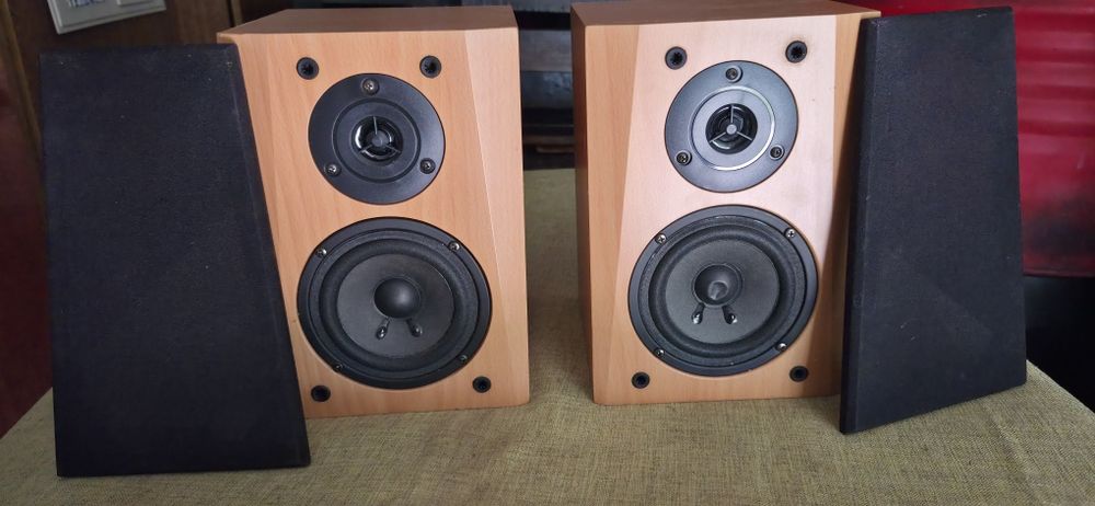 Продам колонки Gemix  2х25w