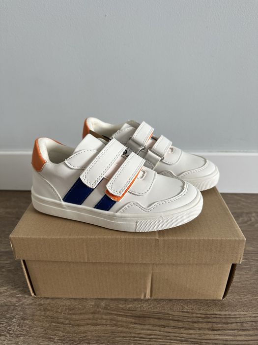 Кросівки білі Friboo 27