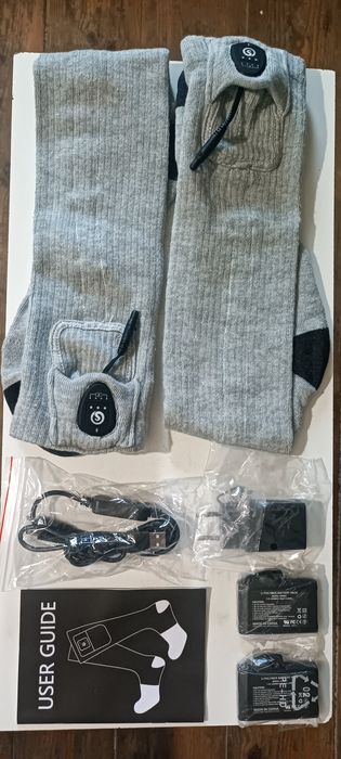 meias elétricas com bateria recarregável.