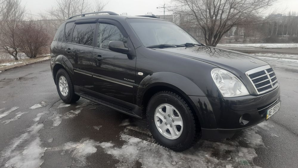 Продам SsangYong Raxton 2.7 дизель