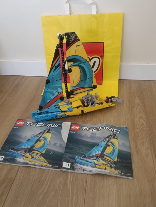 Lego Technic - Racing yatch 42074