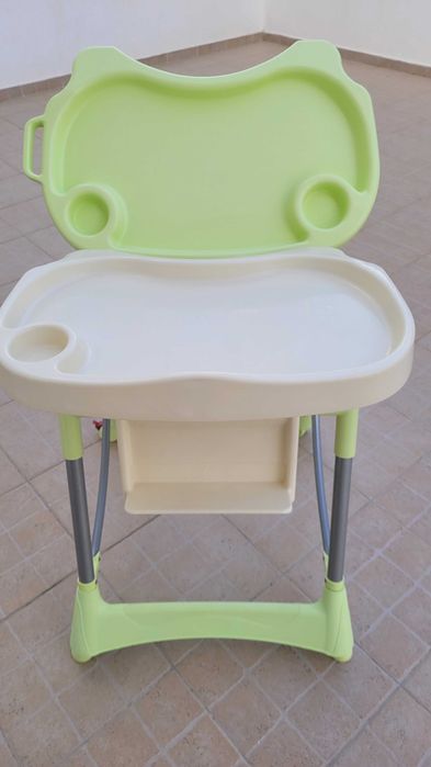 Cadeira de refeição de bebé