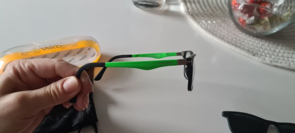 Okulary korekcyjne z nakładką