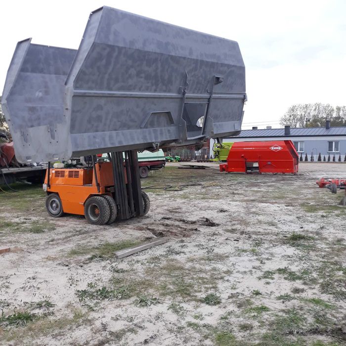 Paszowóz/wóz paszowy Kuhn 1460