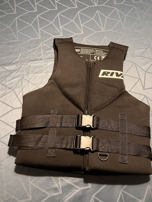 Colete mota de agua Riva tamanho M