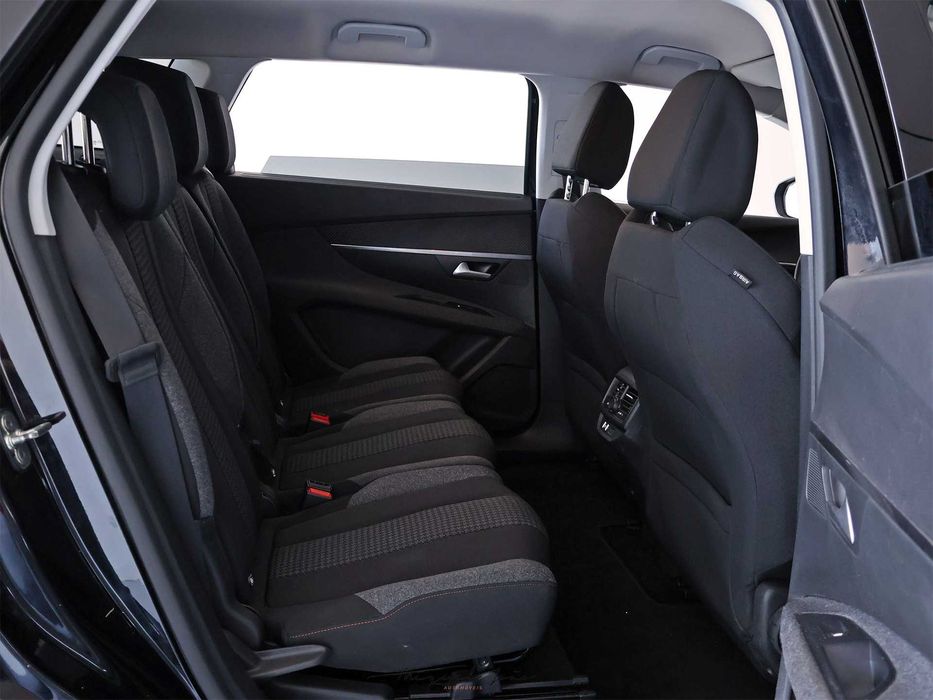 PEUGEOT 5008 1.5 BlueHDi 130cv | 7 LUGARES | GPS | CARPLAY
