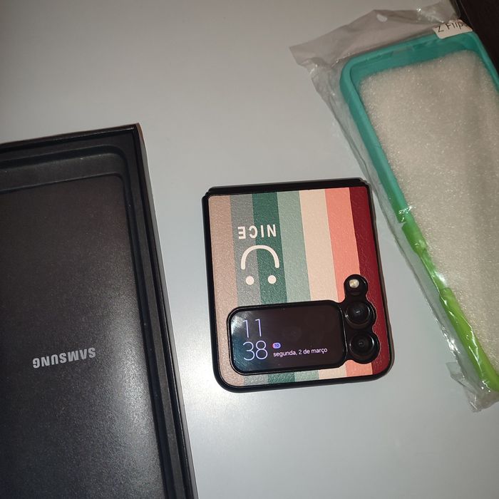 Samsung Z flip 3 como novo
