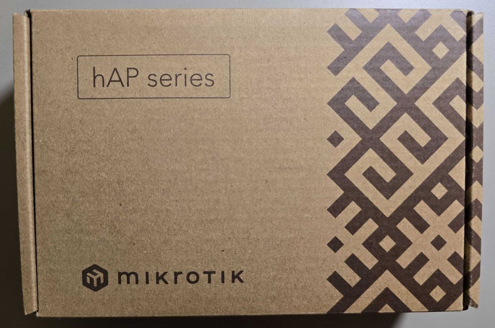 Беспроводной роутер (маршрутизатор) MikroTik hAP ax2