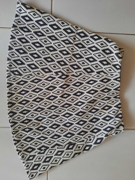 Saia Pull&Bear como nova