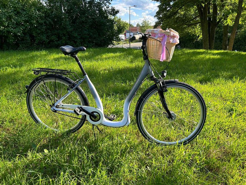 Rower CURTIS 28, kosz i zapięcie w gratisie : )