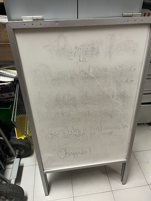 Cavalete em Aluminio para ementa