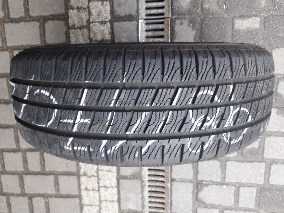 GOODYEAR 215/60R17C , pojedyńcza opona wielosezonowa.