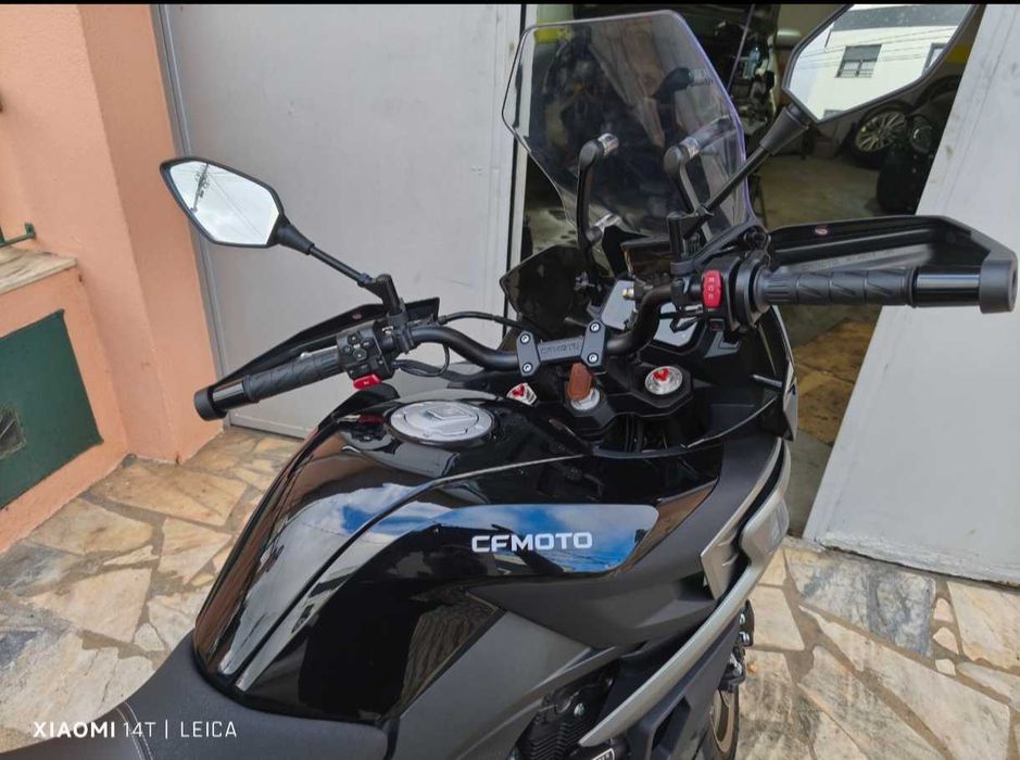 Cf moto 700MT como nova