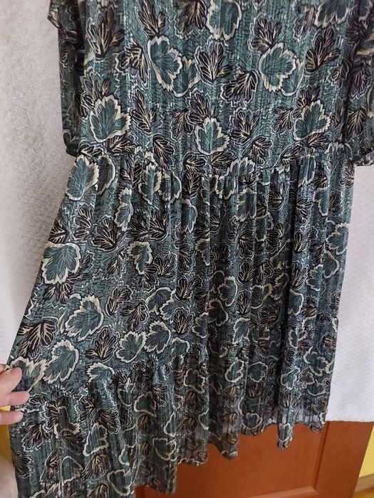 Sukienka midi, wiskoza, srebrna nitka. Ezuri. Rozmiar S