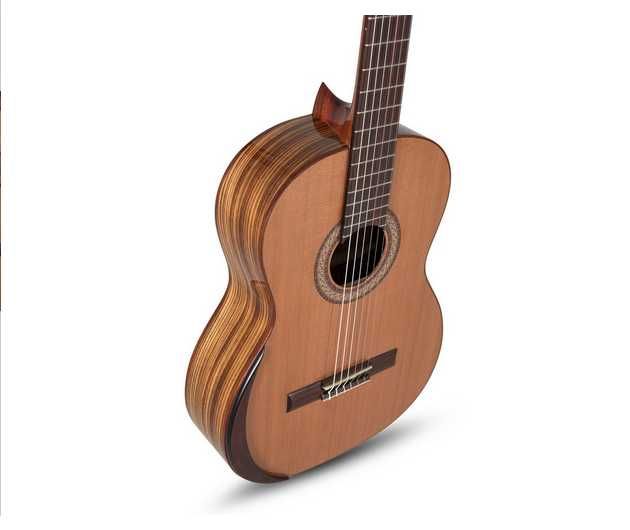 gitara Manuel Rodriguez 40 Cedar/Zebrano 4/4