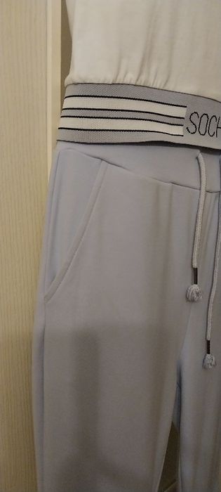 Брюки жіночі трикотажні.