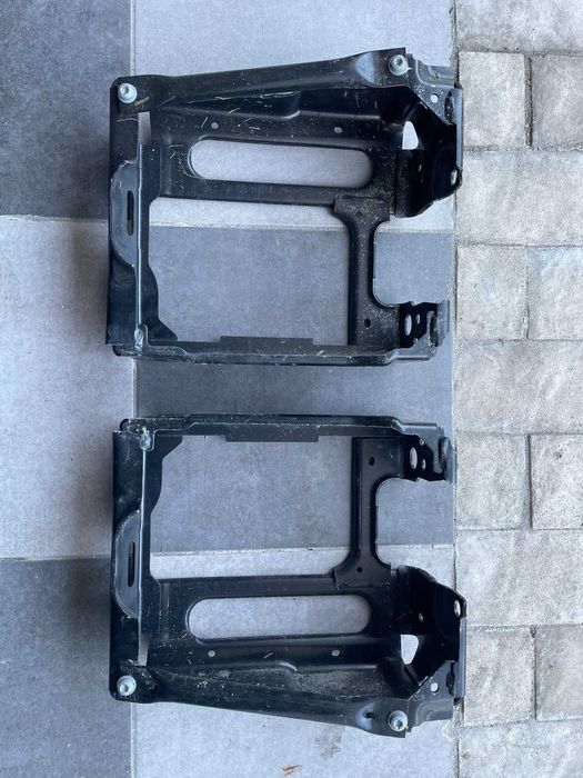 Кронштейн лонжерона  BMW X3 G01  51117399916 51117399915