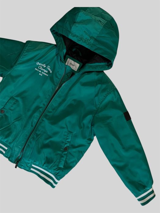 Утеплена куртка-бомбер 134 см